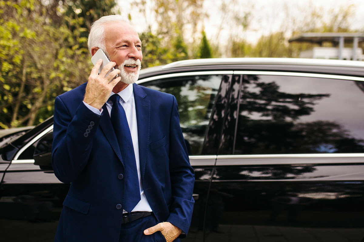 Why Luxury Car Services Are Replacing Rideshare Apps in the USA Why Luxury Car Services Are Replacing Rideshare Apps in the USA
