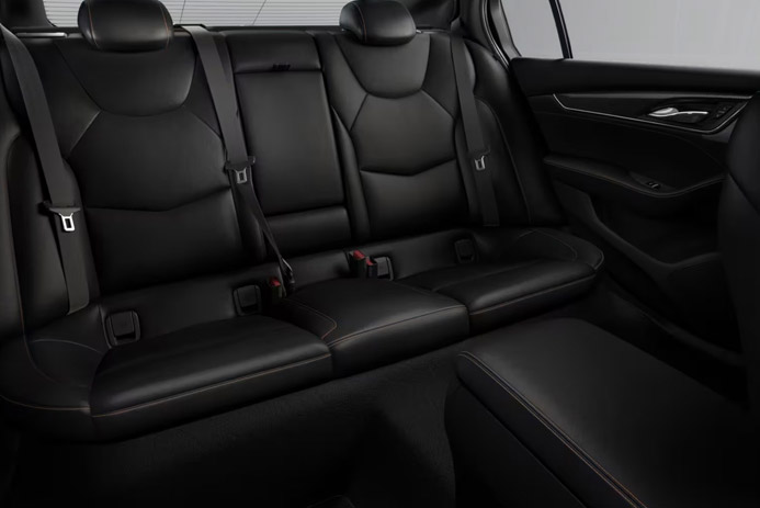 LUXURY SEDAN – CT6