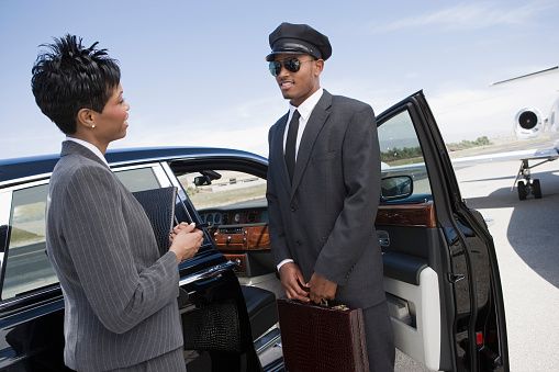 Michigan Airport Car Service | Luxury Limo & Chauffeur Transportation