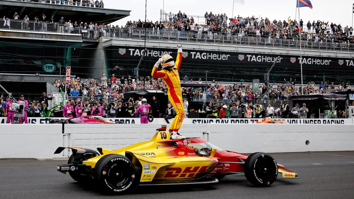 IndyCar Airport Car & Limo Service in Massachusetts